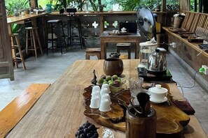 Dining - Emei Bamboo Hills Private Hot Spring Hostel (Emeishan City)