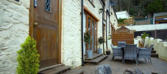 Rose Coach House - 3 Bedroom Cottage - Pendine