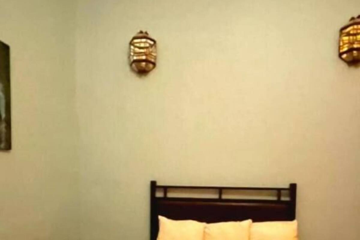 Habitación básica doble | Wifi gratis y ropa de cama