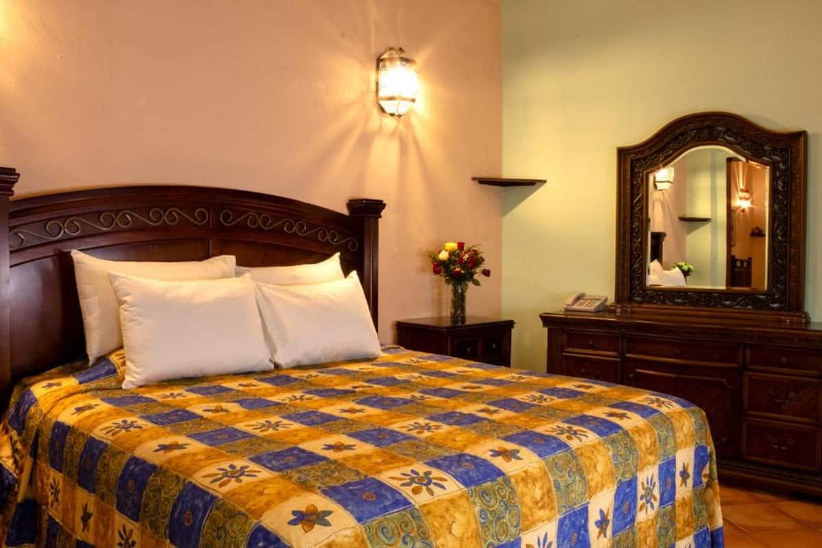 Habitación cuádruple Grand | Wifi gratis y ropa de cama
