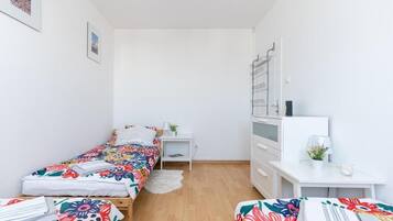 2 bedrooms, desk, iron/ironing board, travel crib