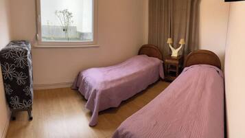 2 chambres, lit parapluie, Wi-Fi gratuit, draps fournis