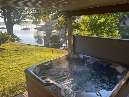 Closest Lake House to Nashville