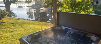 Closest Lake House to Nashville