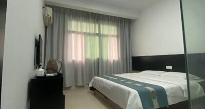 Taining Ping an Express Hotel