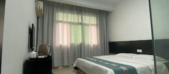 Taining Ping an Express Hotel