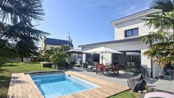 Piscine extérieure, piscine chauffée