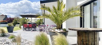 Villa Tropicale – Moderner Stil am Meer