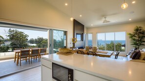 Interior - Lily's at Hyams by Latitude South Coast (Hyams Beach)