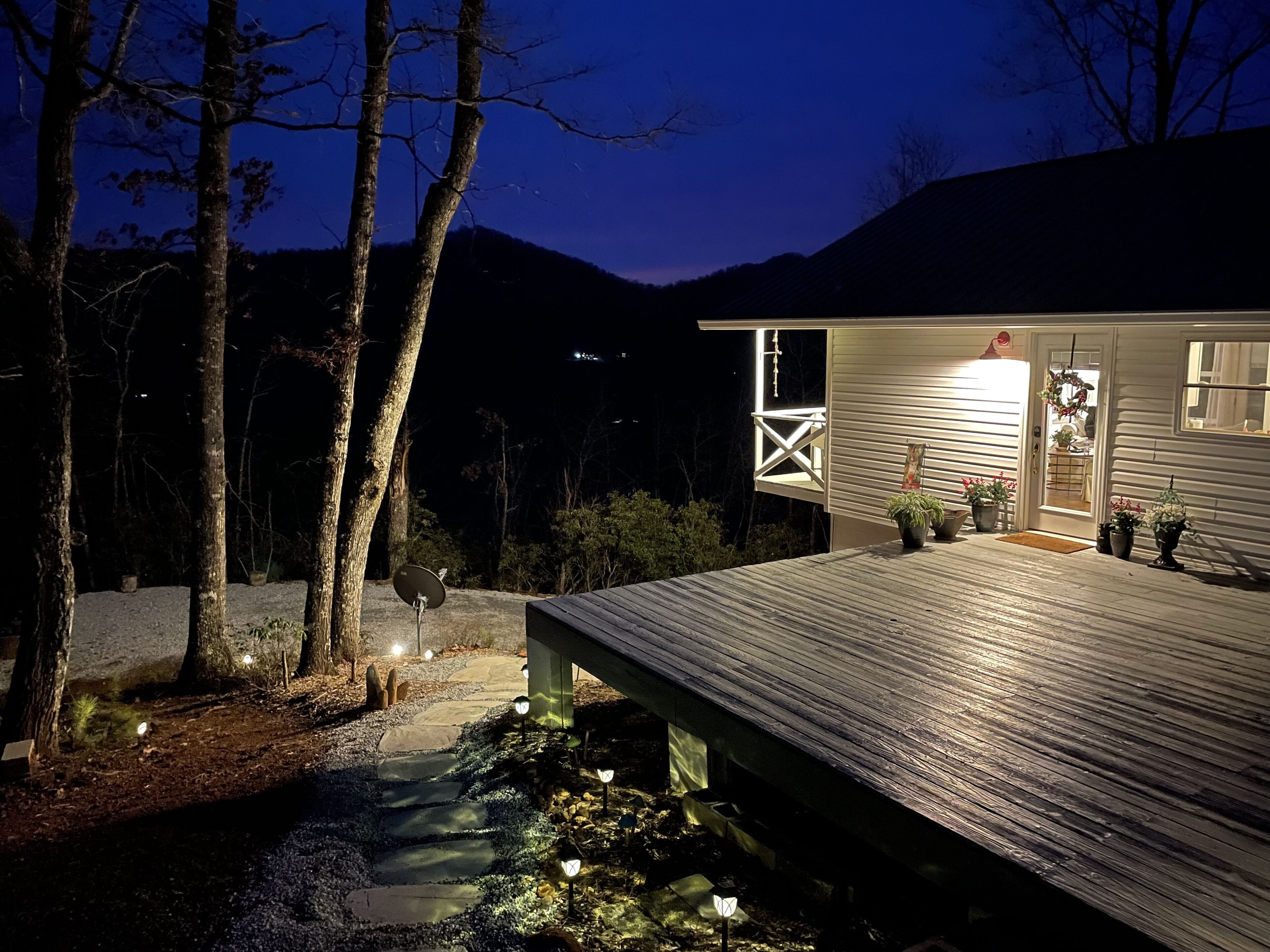 المنشأة من الخارج