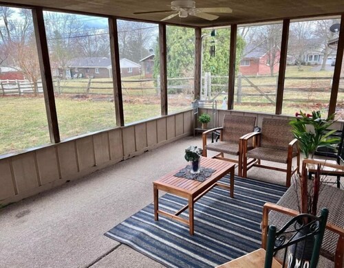 Country Club Home, 5 mins from Miami U