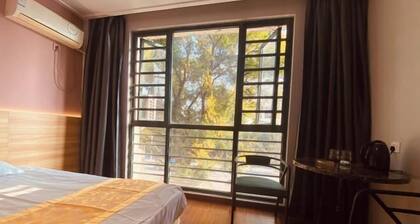 Yadu Hotel