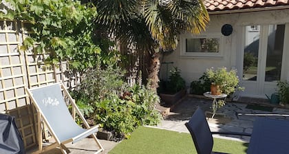 Arcachon Beachfront detached house on foot