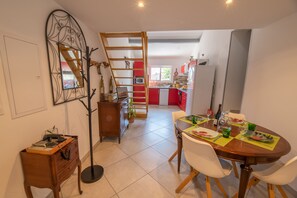 Dining - Nice t3 in a villa south entrance of bastia in furiani (Furiani)