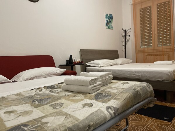 1 Schlafzimmer, Bügeleisen/Bügelbrett, kostenloses WLAN, Bettwäsche