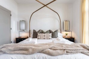 4 camere, ferro/asse da stiro, Wi-Fi, lenzuola