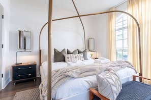 4 chambres, fer et planche à repasser, Wi-Fi, literie fournie