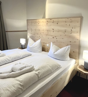 1 Schlafzimmer, Reisekinderbett, kostenloses WLAN, Bettwäsche