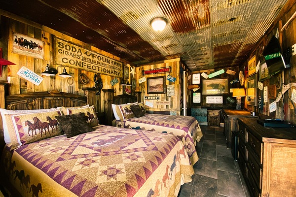 Standard Room | Individually decorated, free WiFi, bed sheets