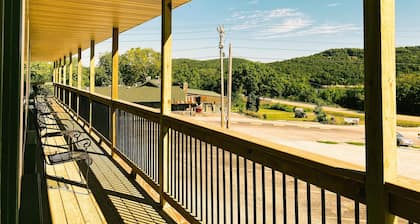 Flat Creek Lodge