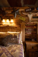 Quarto standard, 1 cama King, para não fumantes, banheiro privativo | Individualmente decorados, Wi-Fi de cortesia, roupa de cama