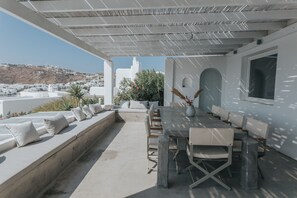 Outdoor dining - MyMykonos Villa II Beach Front  (Mykonos)