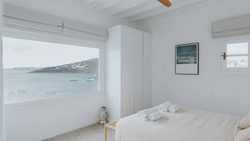 Deluxe Beach Front Villa, With Pool | 6 bedrooms, Select Comfort beds, desk, blackout drapes