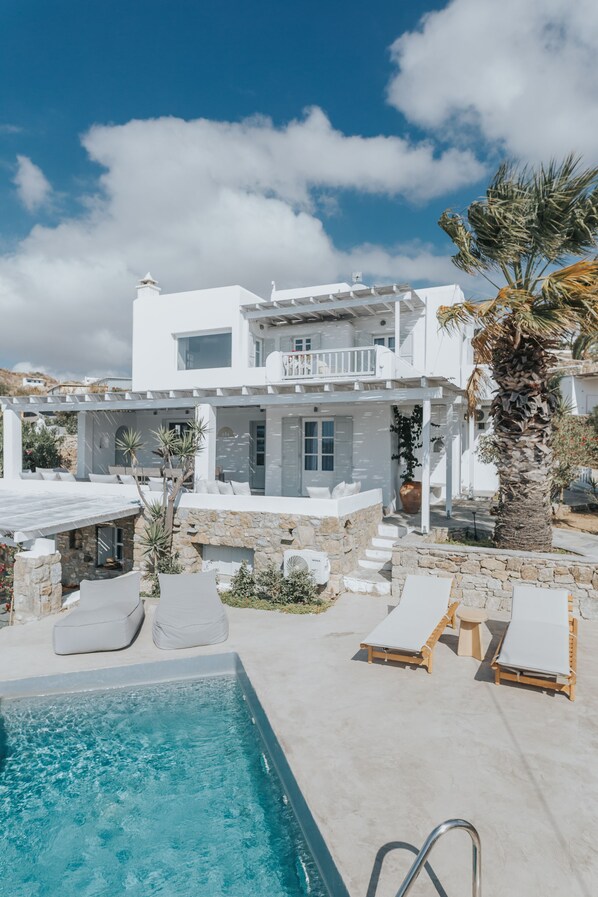 Exterior - MyMykonos Villa II Beach Front  (Mykonos)