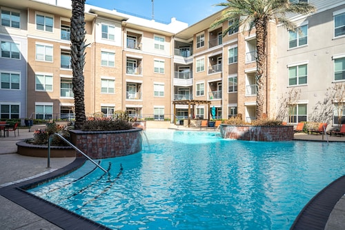 PackHouse NRG/MED Center