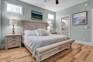 4 bedrooms, iron/ironing board, WiFi, bed sheets
