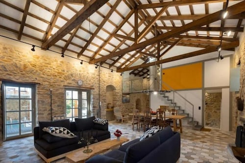 Olive Press 1816 | Pool & Terrace | Walk to Beach