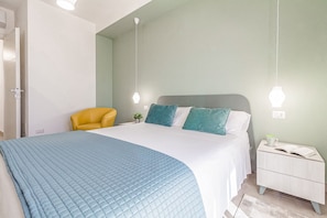 4 habitaciones, tabla de planchar con plancha y wifi gratis 