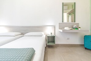 4 camere, ferro/asse da stiro, Wi-Fi gratuito, lenzuola