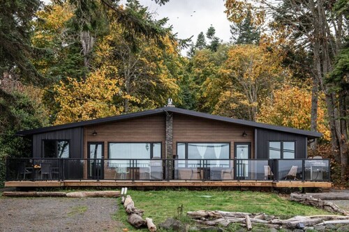 Sea, Sunrises, Sauna | Oceanfront Group Retreat