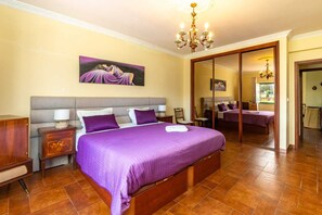 4 chambres, accès au Wi-Fi (inclus), literie fournie