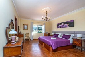 4 bedrooms, free WiFi, bed sheets