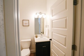 Baignoire, serviettes fournies