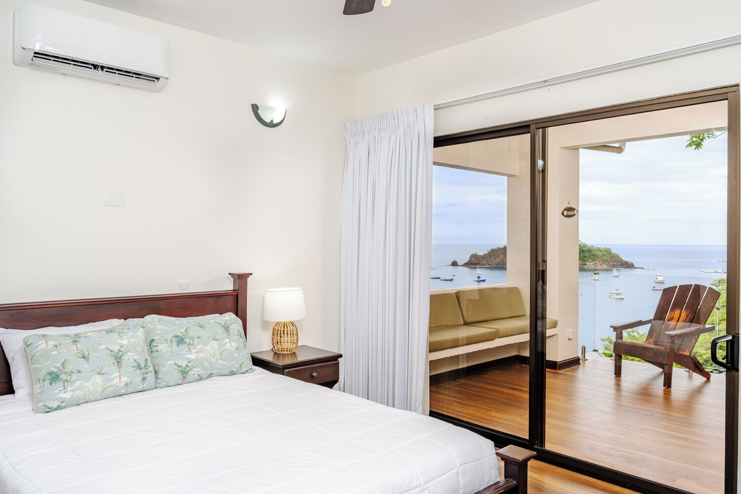 3 chambres, fer et planche à repasser, Wi-Fi gratuit, draps fournis