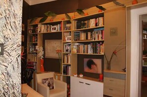 Interior - Cosy & Spacious Apartment, City Center, WiFi FREE (Hlavní mesto Praha)