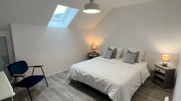 3 slaapkamers, reisbedje, gratis wifi, beddengoed