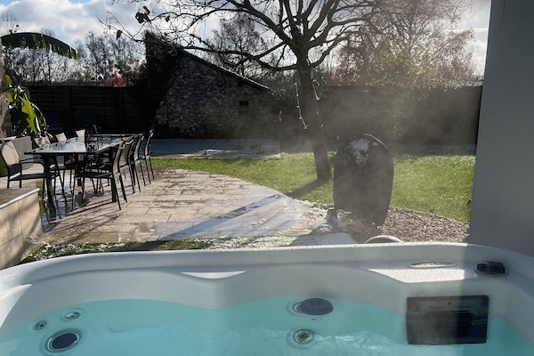 Bañera de hidromasaje exterior