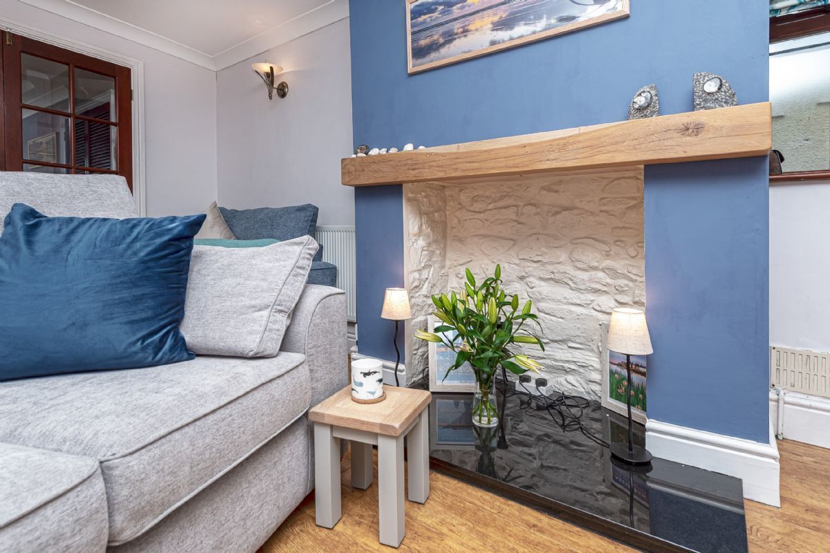 40 Church Street -  A Bungalow That Sleeps 6 Guests  In 3 Bedrooms - Wales