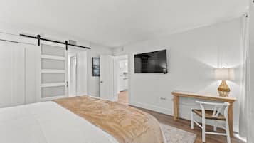 1 Schlafzimmer, Schreibtisch, Bügeleisen/Bügelbrett, kostenloses WLAN