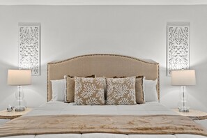 1 habitación, escritorio, tabla de planchar con plancha y wifi gratis 