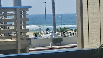 Room 6, 2 Queen Beds | View from room