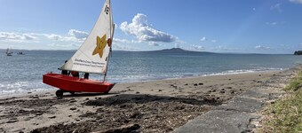 family-friendly 3BR flat by the bays - 3min walk to the beach