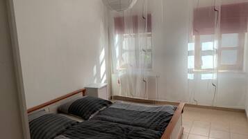 1 Schlafzimmer, kostenloses WLAN, Bettwäsche, Rollstuhlgeeignet