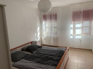 1 Schlafzimmer, kostenloses WLAN, Bettwäsche, Rollstuhlgeeignet