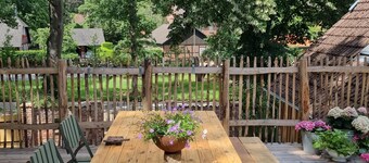 NEU! Alte Schule Jarnsen Oberstübchen mit Balkon
