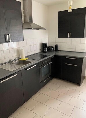 Fridge, oven, dishwasher